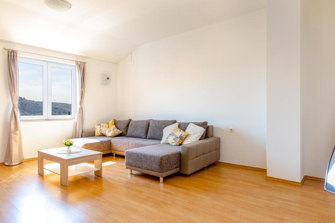 Apartments Villa Maja Rogoznica  Kültér fotó