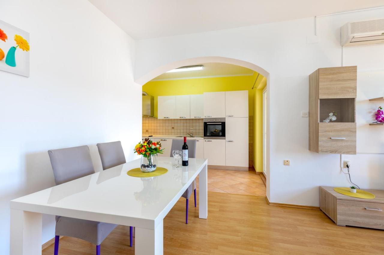 Apartments Villa Maja Rogoznica  Kültér fotó