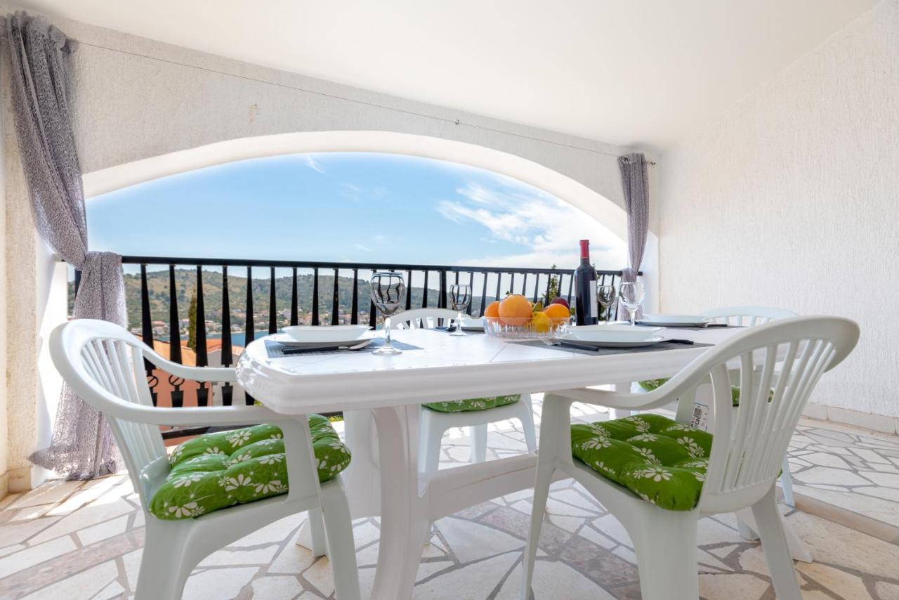 Apartments Villa Maja Rogoznica  Kültér fotó
