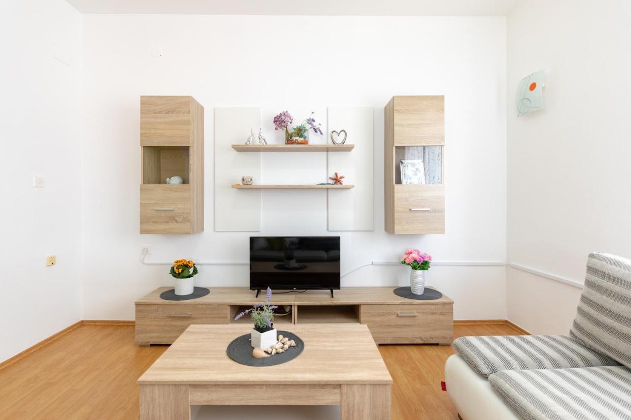 Apartments Villa Maja Rogoznica  Kültér fotó