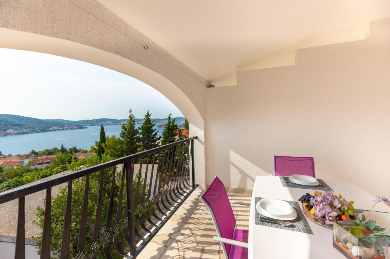 Apartments Villa Maja Rogoznica  Kültér fotó