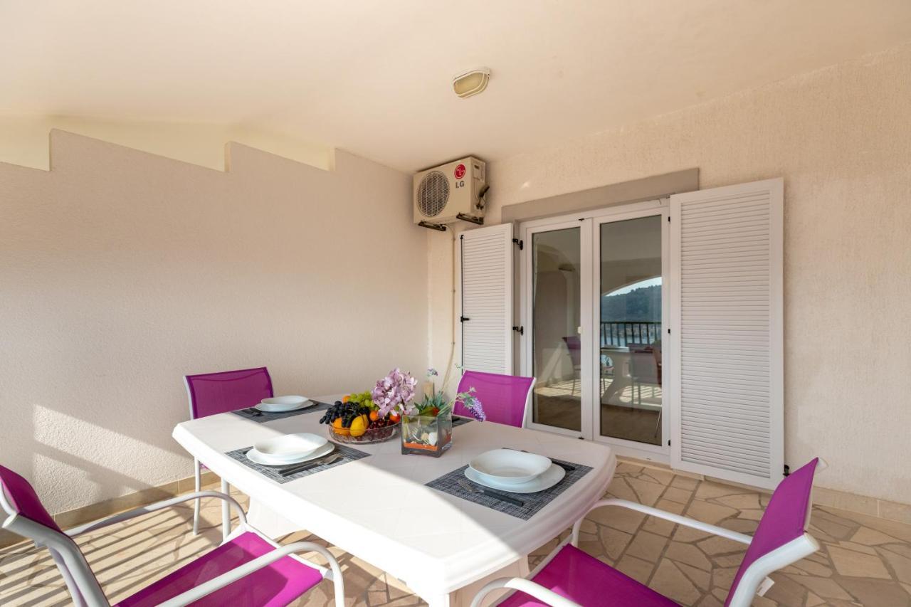 Apartments Villa Maja Rogoznica  Kültér fotó