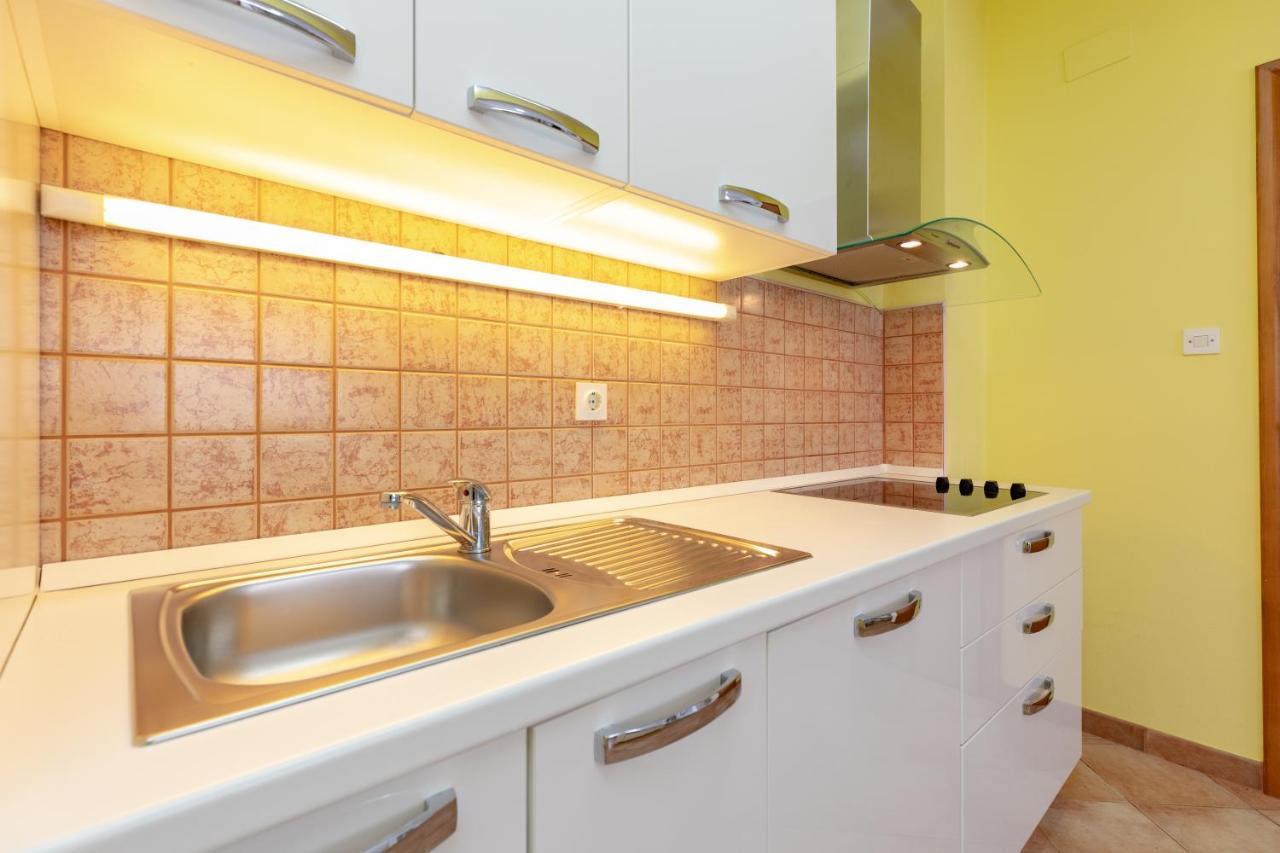 Apartments Villa Maja Rogoznica  Kültér fotó