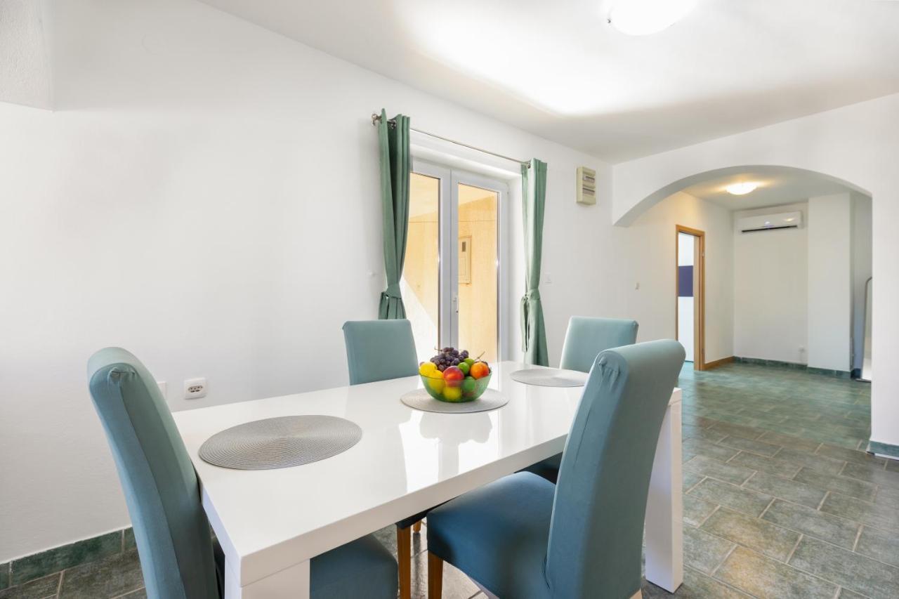 Apartments Villa Maja Rogoznica  Kültér fotó