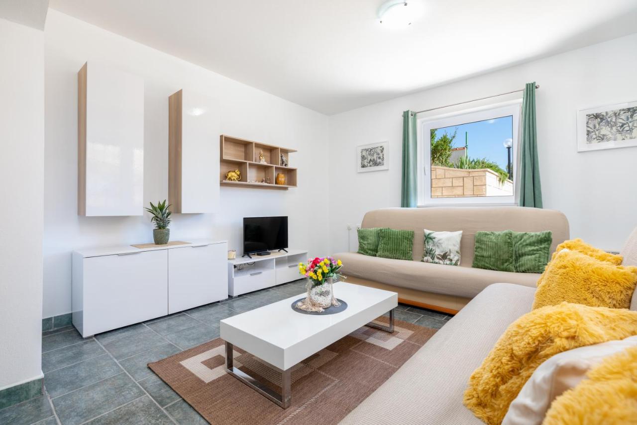 Apartments Villa Maja Rogoznica  Kültér fotó